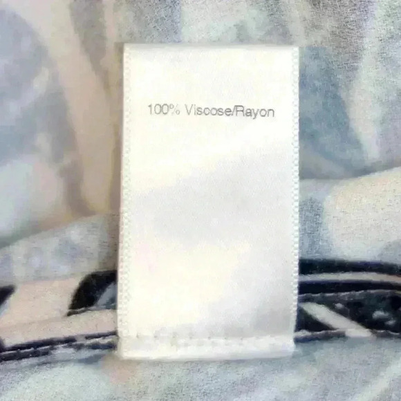 EDUN V-Neck Tropical Leaf Print Wrap Blouse Short Sleeve Made in Kenya Size 0 - Picture 9 of 9